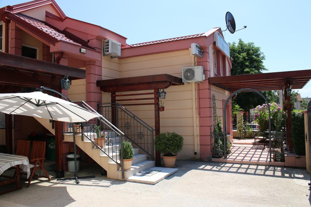 Apartments Dragovic Niksic Luaran gambar